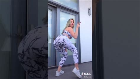 hotties twerking|Twerk Comp Of The Week! (TikTok Edition)